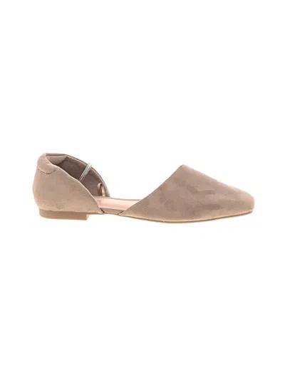 Pre-owned Old Navy Flats In Tan