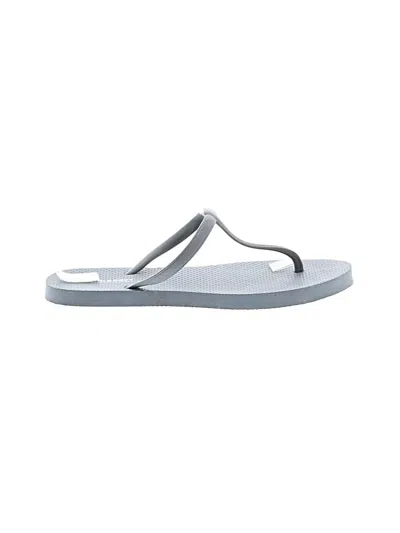 Pre-owned Old Navy Flip Flops In Gray
