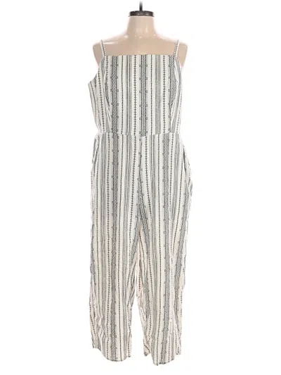 Pre-owned Old Navy Jumpsuit In White