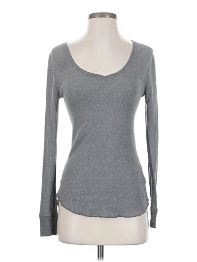 Pre-owned Old Navy Long Sleeve T-shirt In Gray