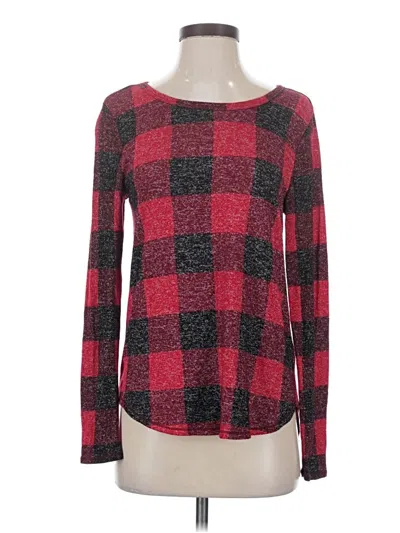 Pre-owned Old Navy Long Sleeve T-shirt In Red