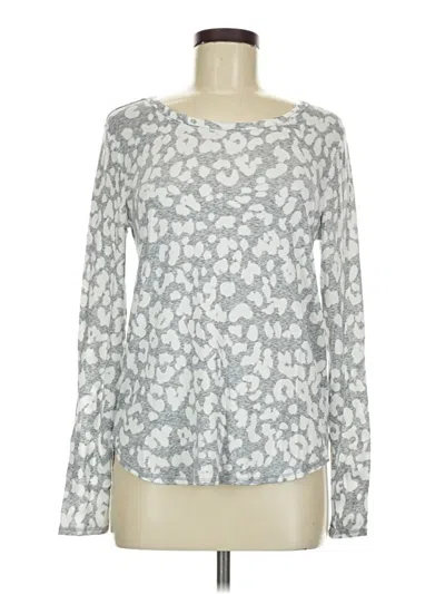 Pre-owned Old Navy Long Sleeve T-shirt In Silver