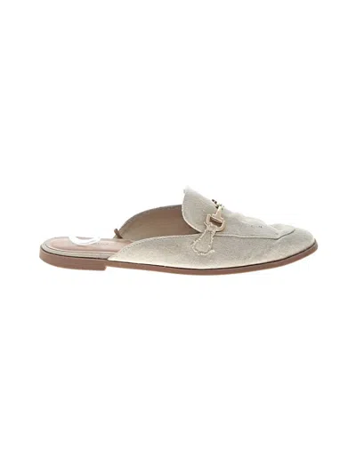 Pre-owned Old Navy Mule/clog In Ivory