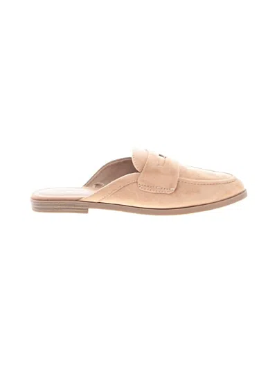 Pre-owned Old Navy Mule/clog In Tan