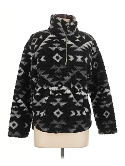 Pre-owned Old Navy Pullover Sweater In Black