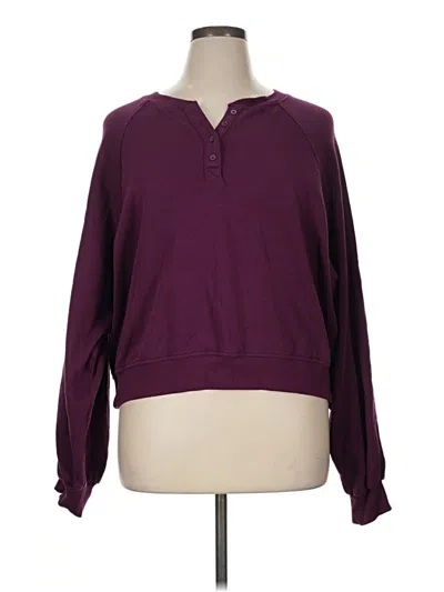 Pre-owned Old Navy Pullover Sweater In Burgundy