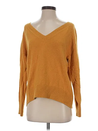 Pre-owned Old Navy Pullover Sweater In Gold