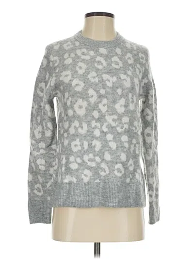 Pre-owned Old Navy Pullover Sweater In Silver