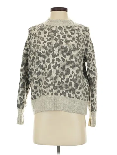 Pre-owned Old Navy Pullover Sweater In Silver