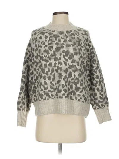 Pre-owned Old Navy Pullover Sweater In Silver