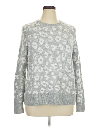 Pre-owned Old Navy Pullover Sweater In Silver