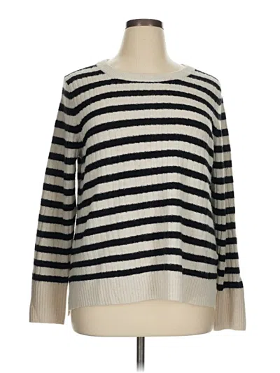 Pre-owned Old Navy Pullover Sweater In White