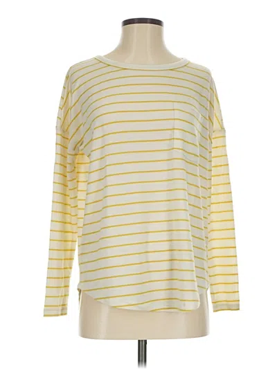 Pre-owned Old Navy Pullover Sweater In Yellow