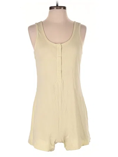 Pre-owned Old Navy Romper In Ivory