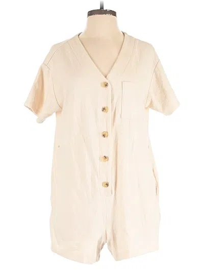 Pre-owned Old Navy Romper In Ivory
