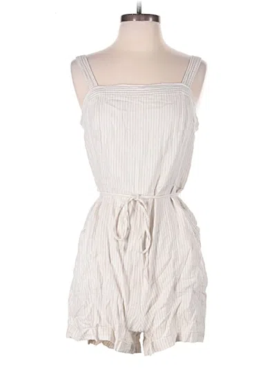 Pre-owned Old Navy Romper In Ivory