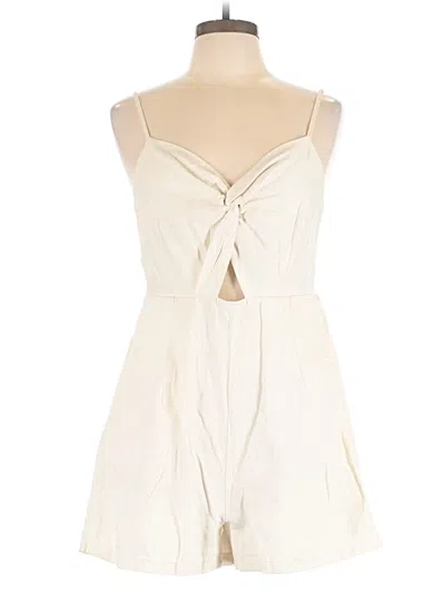 Pre-owned Old Navy Romper In Ivory