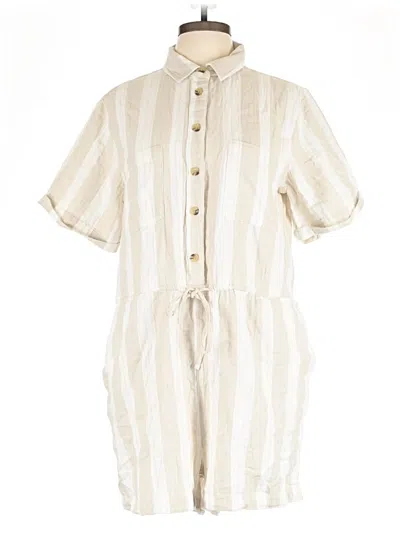 Pre-owned Old Navy Romper In Ivory