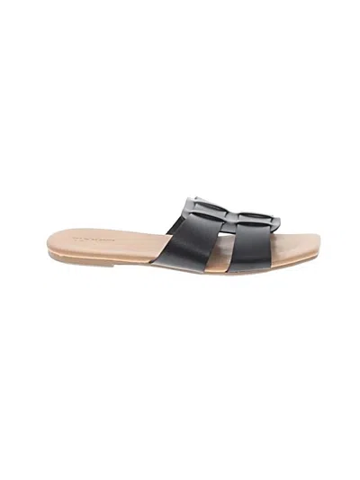 Pre-owned Old Navy Sandals In Black