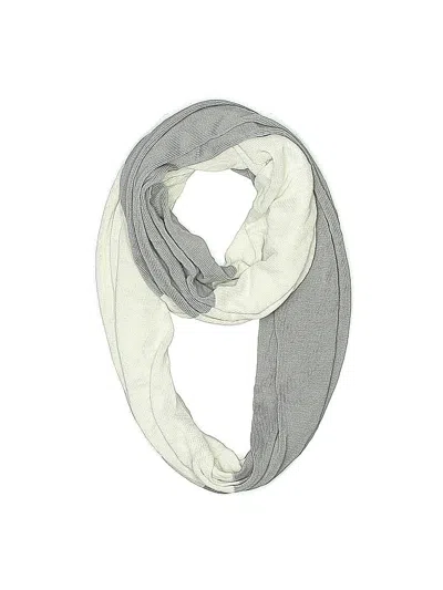 Pre-owned Old Navy Scarf