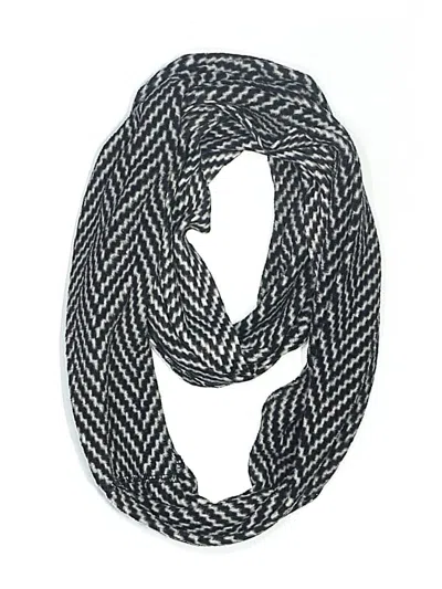 Pre-owned Old Navy Scarf In Black