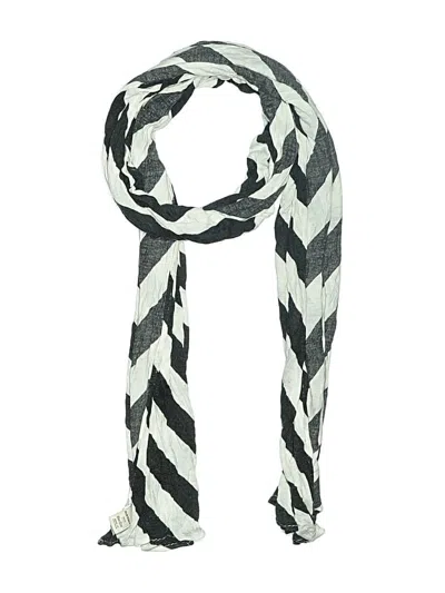 Pre-owned Old Navy Scarf In Black