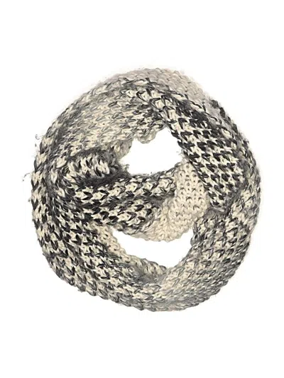 Pre-owned Old Navy Scarf In Gray