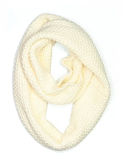 Pre-owned Old Navy Scarf In Ivory