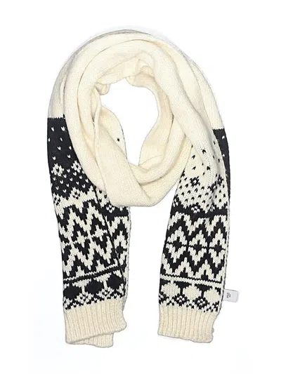 Pre-owned Old Navy Scarf In Ivory