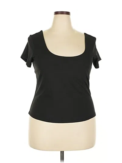 Pre-owned Old Navy Short Sleeve T-shirt In Black