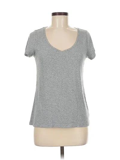 Pre-owned Old Navy Short Sleeve T-shirt In Gray