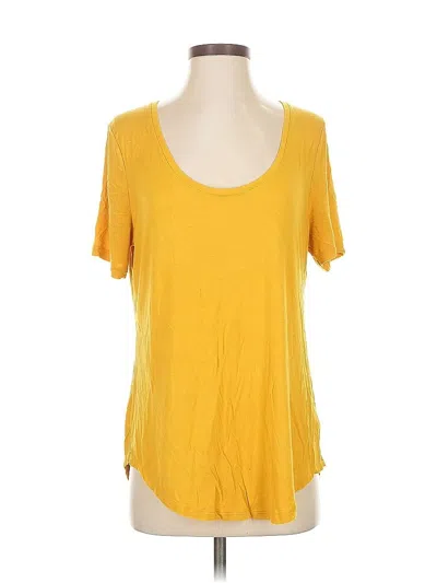Pre-owned Old Navy Short Sleeve T-shirt In Yellow