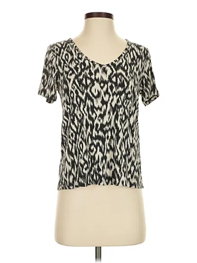 Pre-owned Old Navy Short Sleeve T-shirt In Ivory
