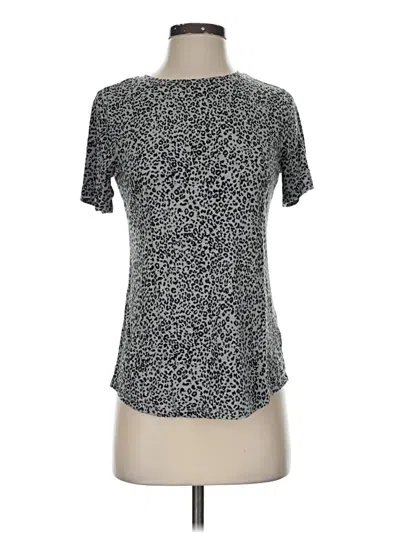 Pre-owned Old Navy Short Sleeve T-shirt In Silver