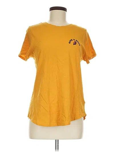 Pre-owned Old Navy Short Sleeve T-shirt In Yellow