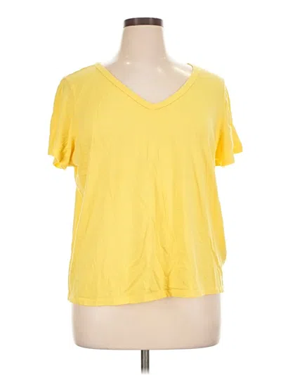 Pre-owned Old Navy Short Sleeve T-shirt In Yellow