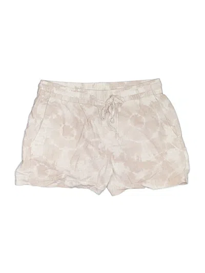 Pre-owned Old Navy Shorts In Ivory
