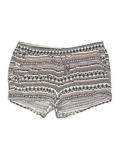 Pre-owned Old Navy Shorts In Ivory