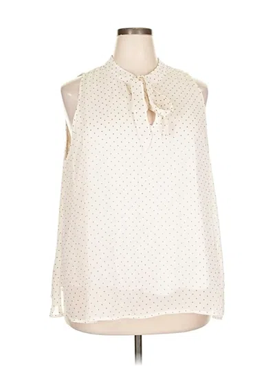 Pre-owned Old Navy Sleeveless Blouse In White