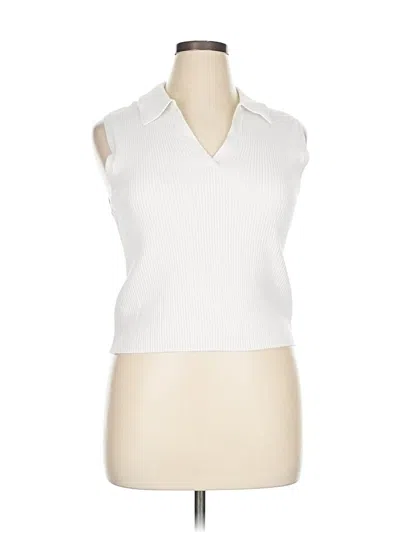 Pre-owned Old Navy Sleeveless T-shirt In White