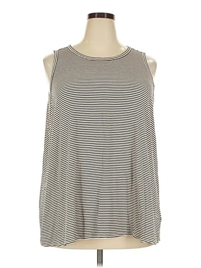 Pre-owned Old Navy Sleeveless T-shirt In Silver