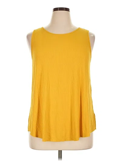 Pre-owned Old Navy Sleeveless T-shirt In Yellow