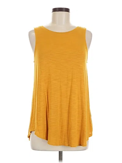 Pre-owned Old Navy Sleeveless T-shirt In Yellow