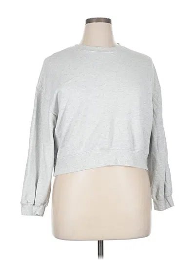 Pre-owned Old Navy Sweatshirt In Silver