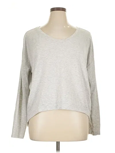 Pre-owned Old Navy Sweatshirt In Silver