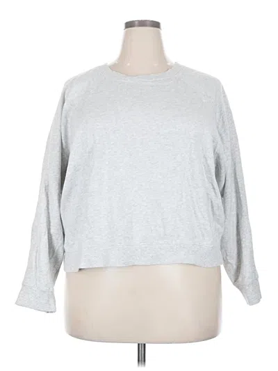 Pre-owned Old Navy Sweatshirt In Silver