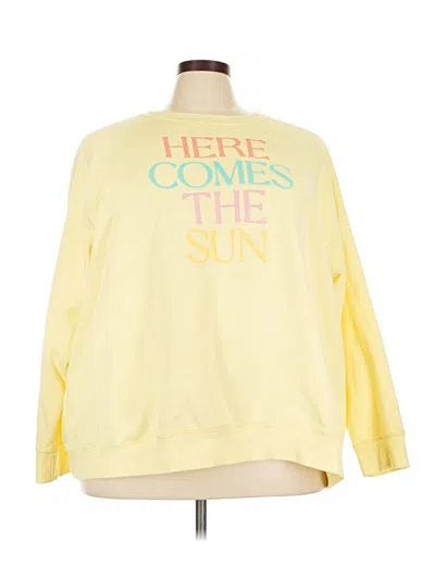 Pre-owned Old Navy Sweatshirt In Yellow