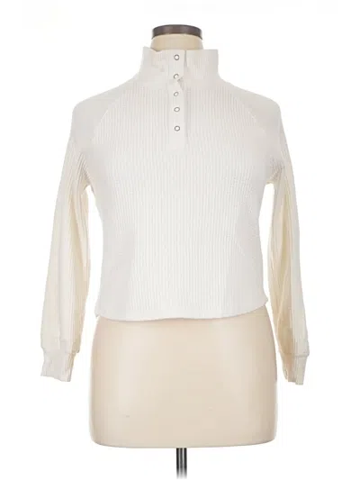 Pre-owned Old Navy Turtleneck Sweater In Ivory