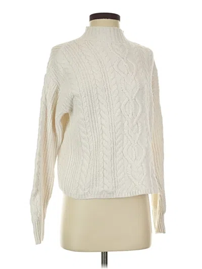 Pre-owned Old Navy Turtleneck Sweater In White