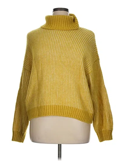 Pre-owned Old Navy Turtleneck Sweater In Yellow